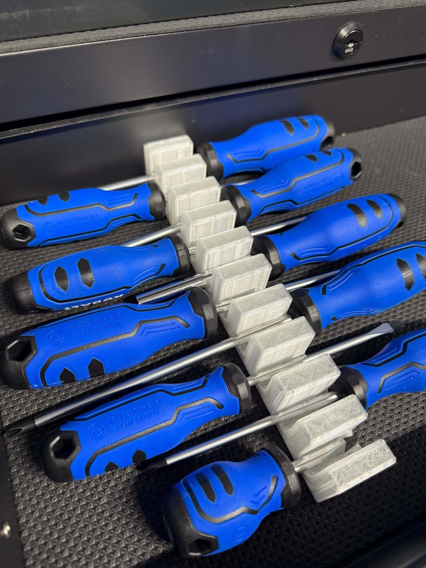 Screwdriver Organizer for Toolbox Drawers | Holds 10 Screwdrivers | Magnetic Tool Storage Tray
